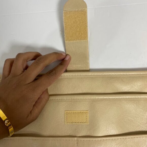 BEIS Faux Leather Beige Laptop Sleeve Case Beige 13” - Picture 6 of 7